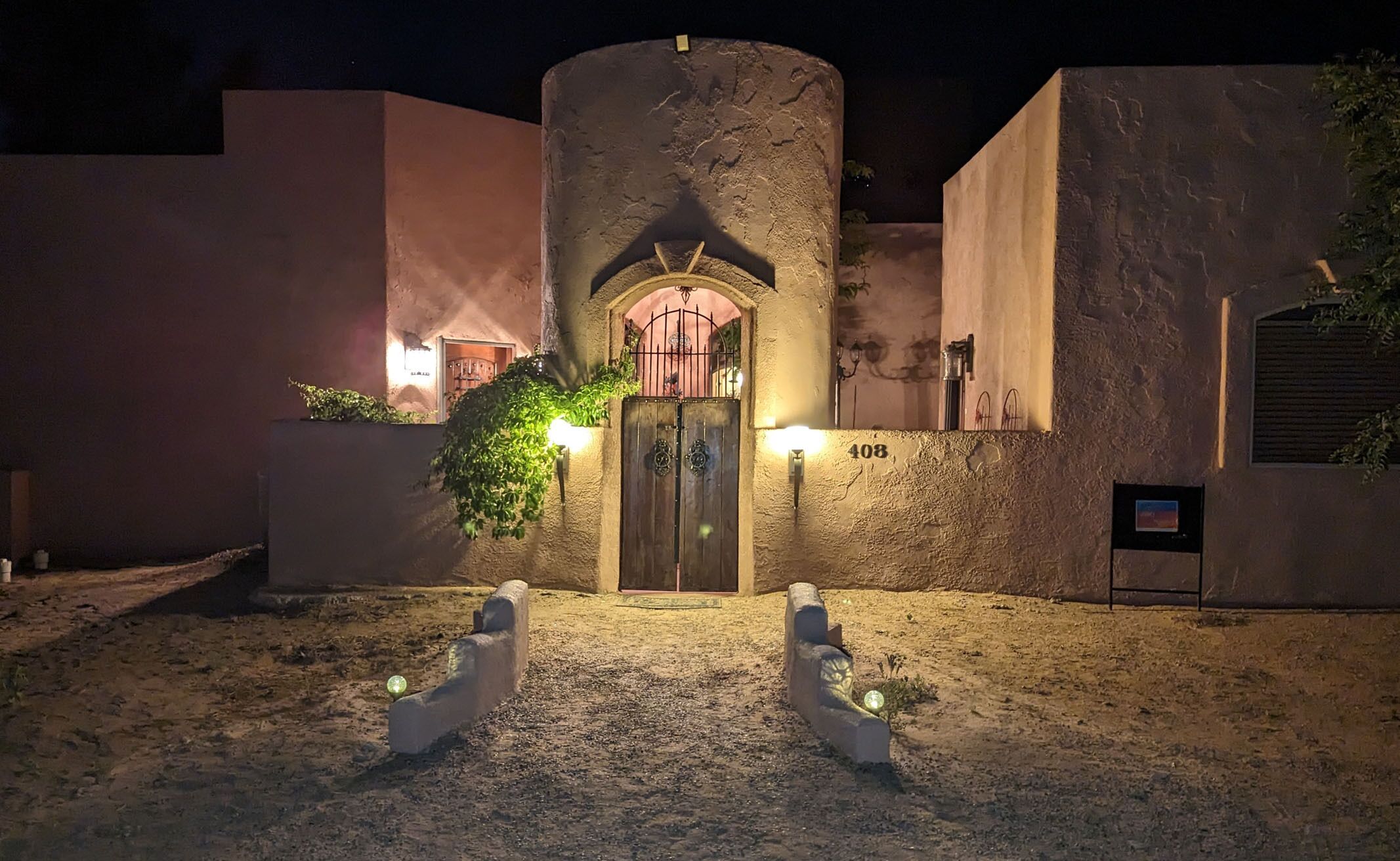 Casita, with views of Volcanoes, and the Sandia Mountains