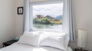 精緻小屋, 1 間臥室, 廚房, 河景 (Not Pet Friendly) | 書桌、手提電腦工作空間、獨特設計、獨特裝修