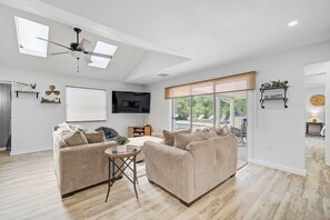 Smart TV, ping pong, books, video library