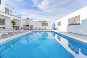 Opvarmet pool