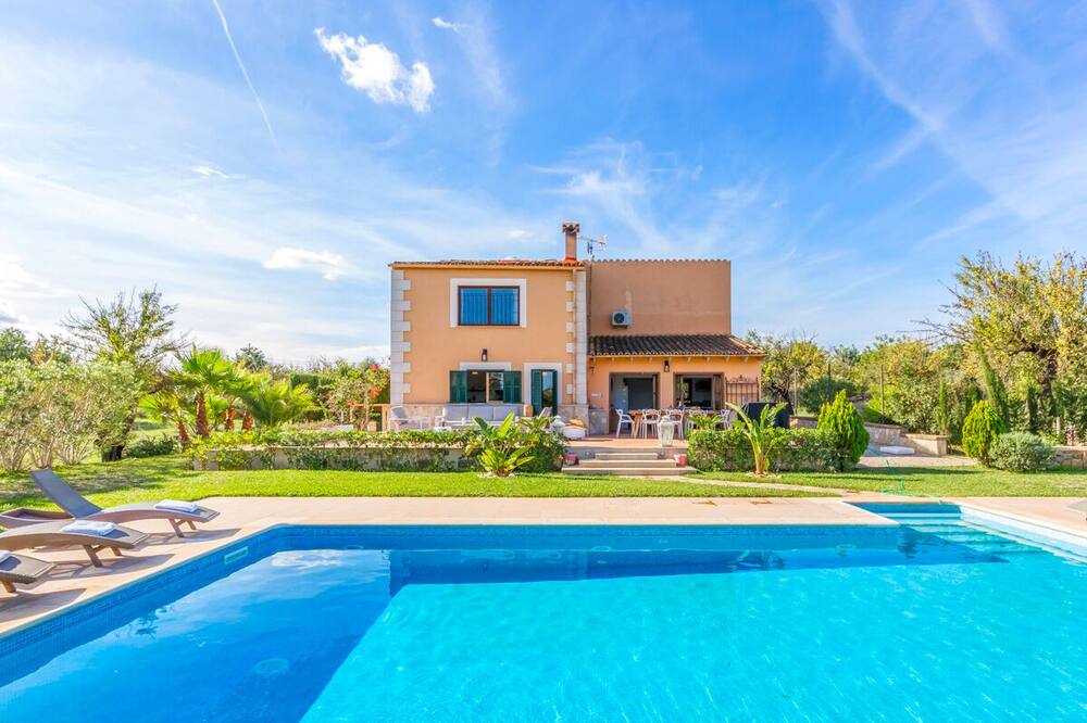 Can Masanella - Four Bedroom Villa, Sleeps 8
