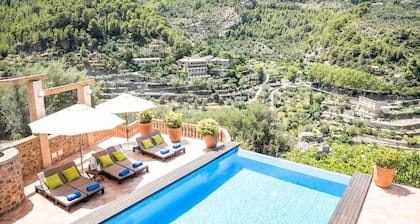 Can Marta - Four Bedroom Apartment, Sleeps 8