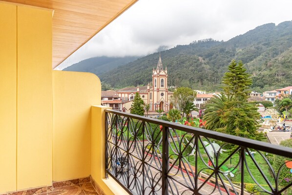 Deluxe Room, Park View | Terrace/patio - HOTEL ORIGENES ARCABUCO (Arcabuco)