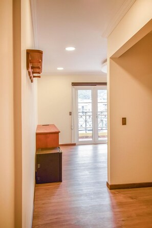 Phòng Deluxe, quang cảnh công viên | Bộ đồ giường cao cấp, chăn bông, nệm có lớp đệm bông 