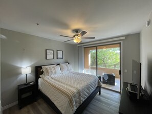 2 bedrooms, desk, iron/ironing board, free WiFi - Best location for resort-style living in North Scottsdale  (Scottsdale)