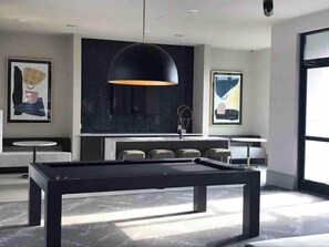 Spielezimmer