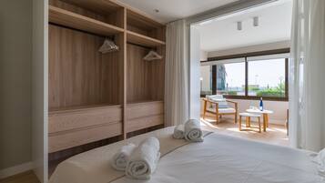 2 slaapkamers, een strijkplank/strijkijzer, reisbedje, gratis wifi