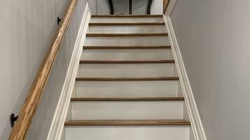 Handrails in stairways