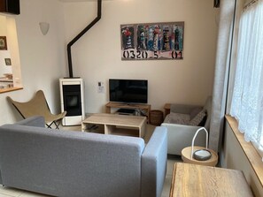 TV, DVD player, table football, books - 3-star village house on the Alabaster Coast between the sea and the lake (Vittefleur)
