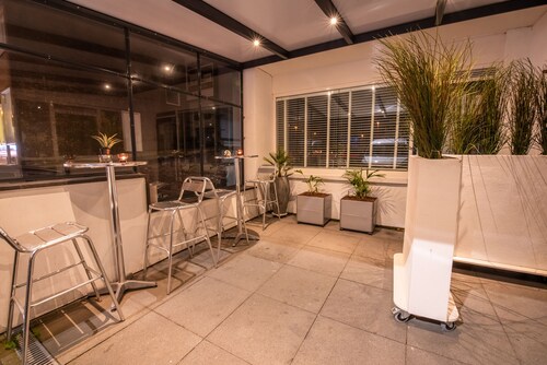 Designer Waterfront Oasis ~ Spa & Sauna ~ Terrace