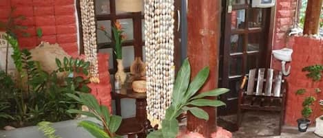 32-inch flat-screen TV with cable channels, TV