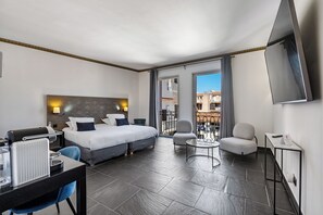 Premium bedding, in-room safe, laptop workspace, blackout curtains - Hotel Pozzo di Borgo (Ajaccio)