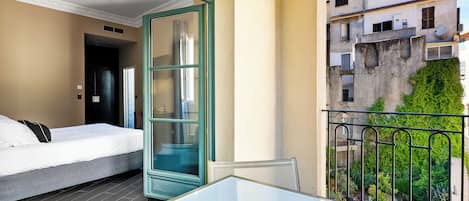 Comfort Room, Terrace | Terrace/patio