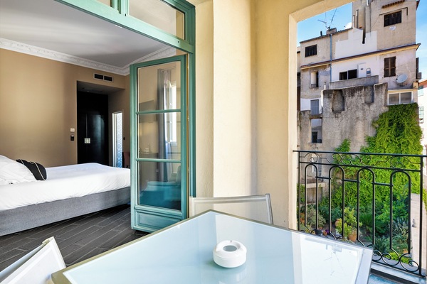 Comfort Room, Terrace | Terrace/patio