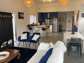 TV, DVD player, books, offices