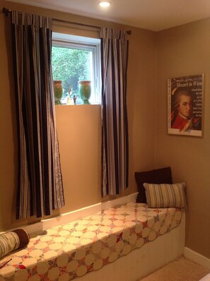 Interior - Secluded Lodge: Rural Retreat with Spa (Mehoopany)