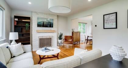 Cozy Modern Single Family 5BD 2BA Home