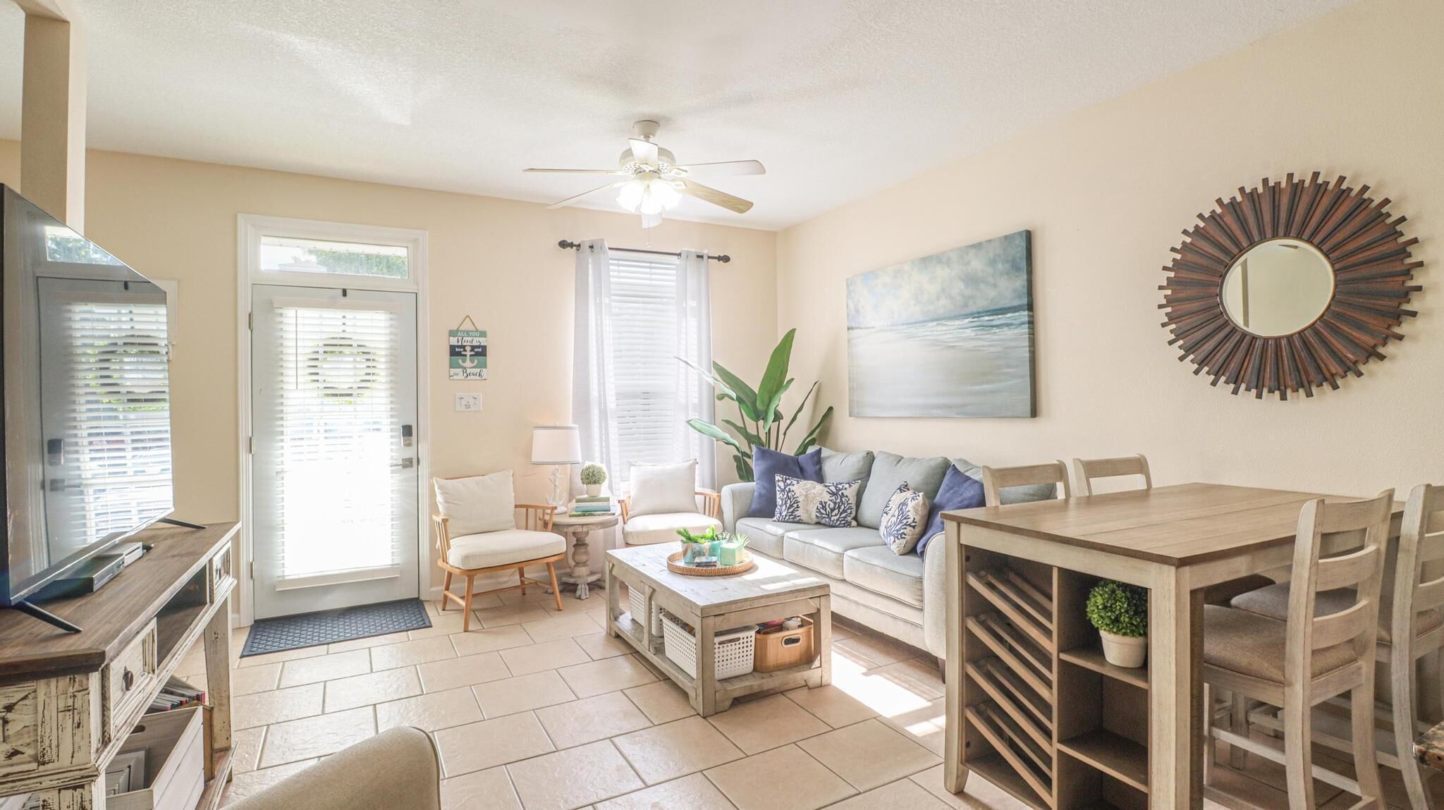Entire townhouse within walking distance to beach