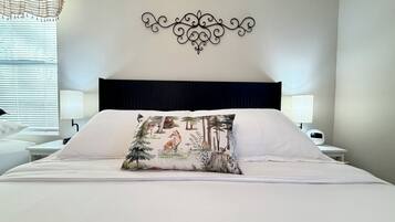 2 bedrooms, desk, iron/ironing board, travel crib