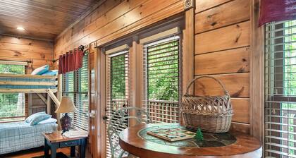 Luxury Cabin between Pigeon Forge and Gatlinburg