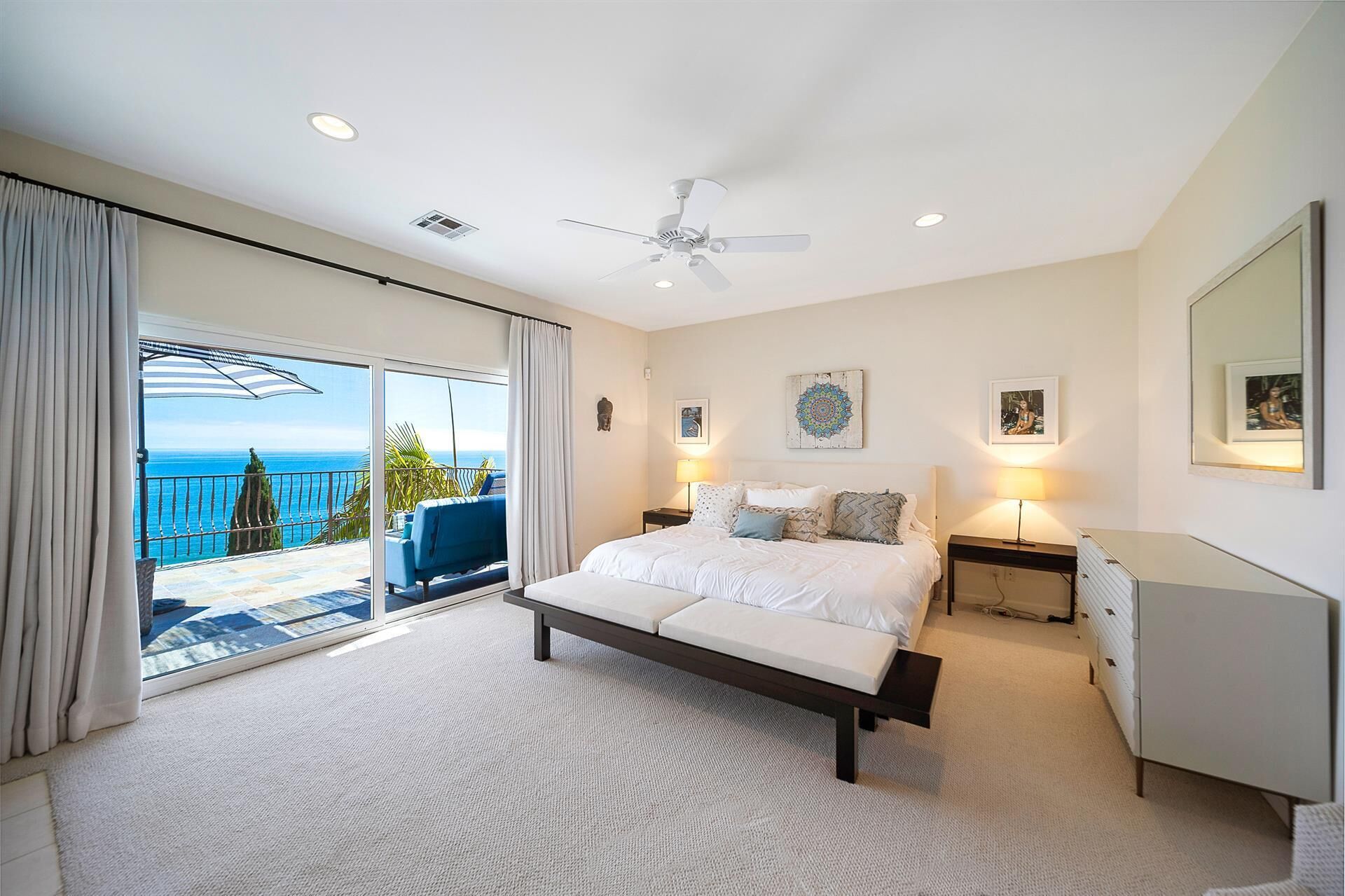 Malibu gem w/spectacular ocean views - 1 block from beach 