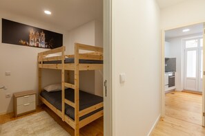 1 chambre, fer et planche à repasser, Wi-Fi gratuit, draps fournis