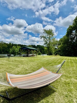 Property grounds - Perfect getaway! Modern, rustic cottage on the St. Joseph River. (St. Joseph)