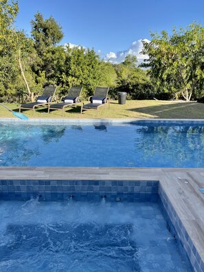 Piscine extérieure