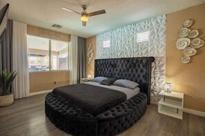 5 chambres, fer et planche à repasser, Wi-Fi gratuit, draps fournis