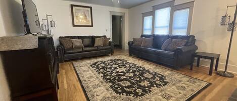 Televisión, chimenea