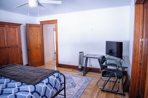 Unclassified image, 5 of 10, button