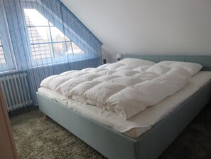 3 室のベッドルーム、WiFi