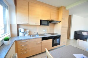 Micro-ondes, four, lave-vaisselle