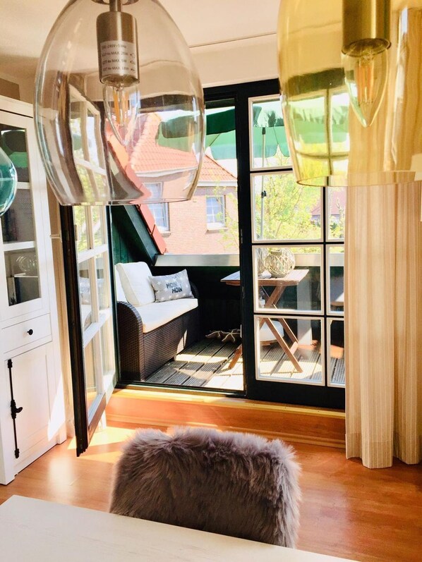 Televisio, DVD-soitin, stereot