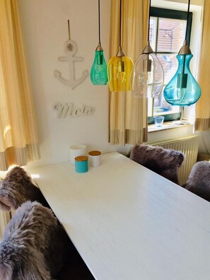 Dining - Vacation apartment "NIMO I", Fischerstraße 1 - Holiday apartment Fischerstraße 1 (Wittmund)