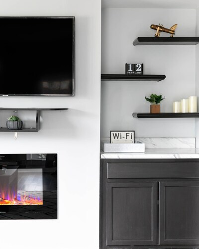 Central Charm: 5min to Broadway & DT, Free Coffee!