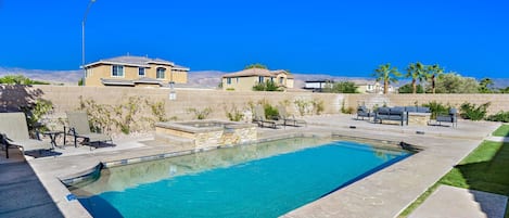 室外泳池、暖水池
