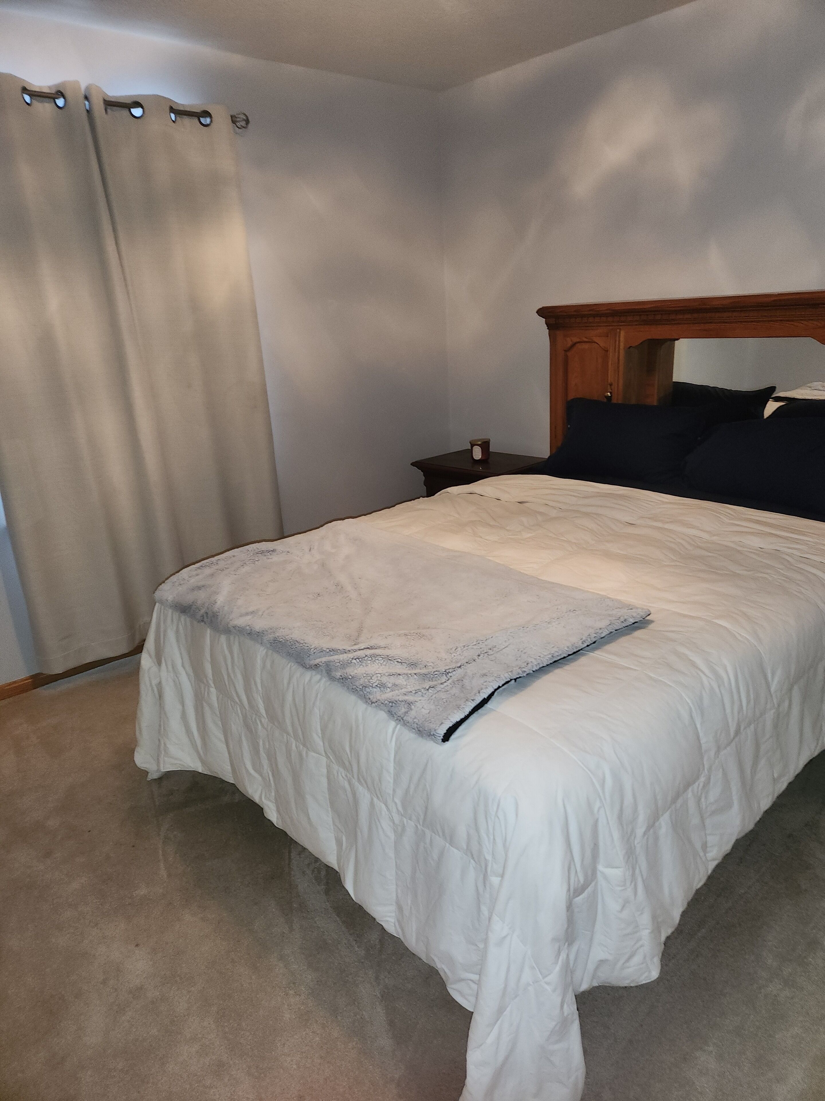 3 bedrooms, desk, iron/ironing board, WiFi