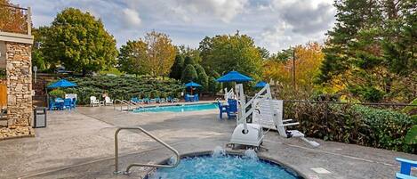 Piscina interna, piscina externa