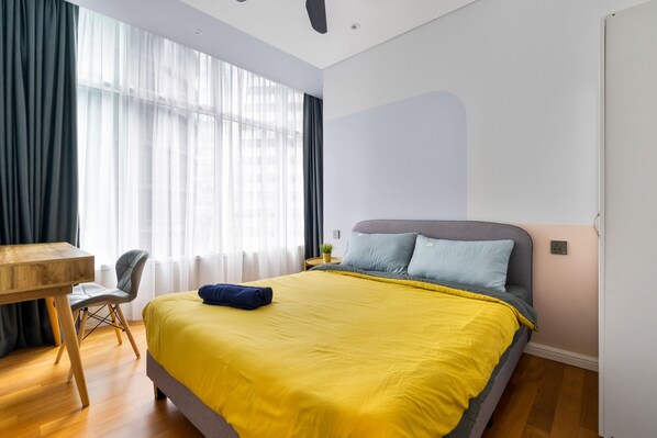 3 bedrooms, iron/ironing board, free WiFi, bed sheets