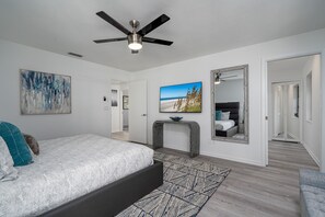 4 bedrooms, WiFi, bed sheets