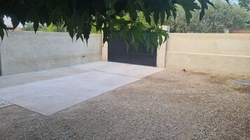 Enceinte de lâhĂ©bergement