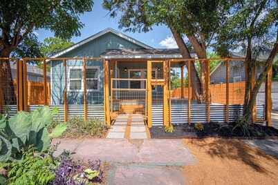 Newly Remodeled 4BR 2BA Near Amazing Downtown