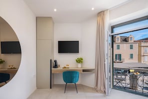 Comfort Double or Twin Room | 1 bedroom, hypo-allergenic bedding, memory foam beds, in-room safe