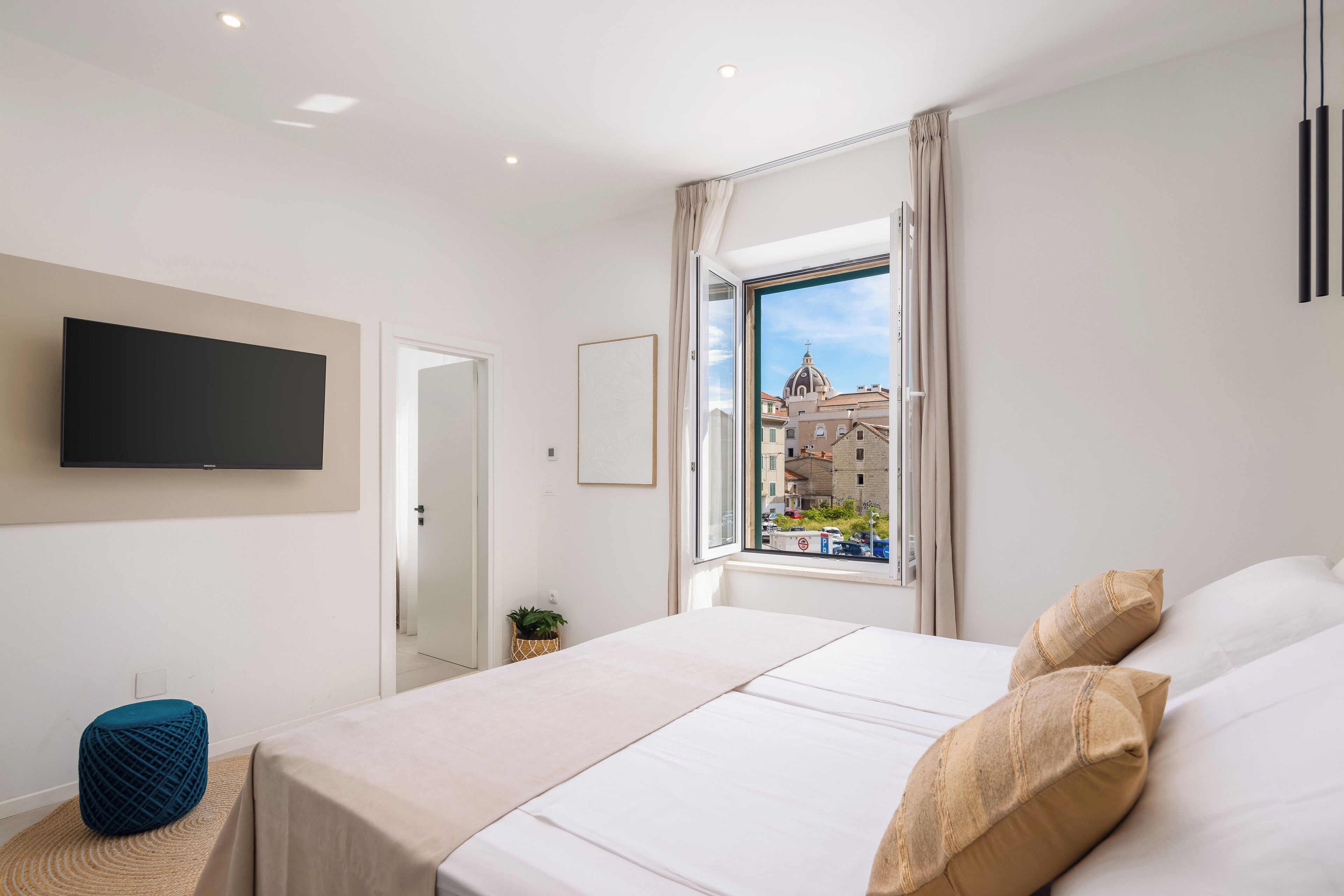 Photo - 48 Rooms Split