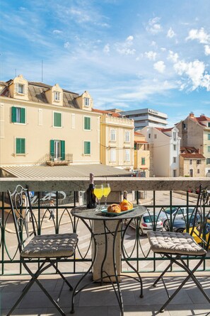 Comfort Double or Twin Room | Terrace/patio - 48 Rooms Split (Split)