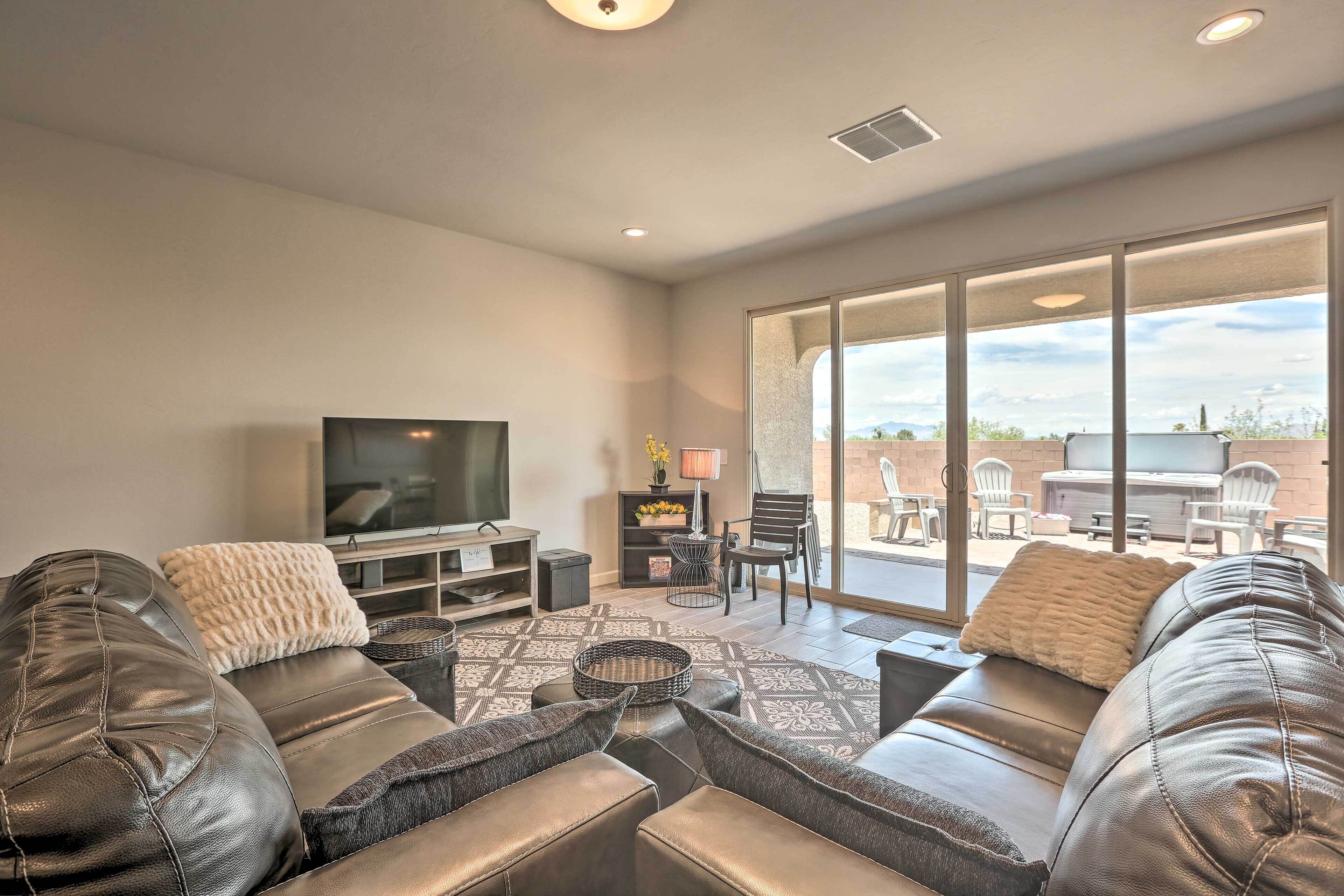 Inviting Sahuarita Home < 5 Mi to Lake Park!