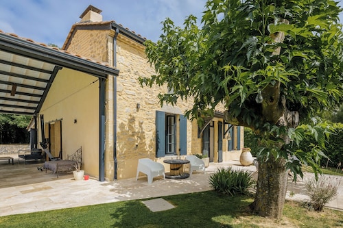 Gobatto est une belle maison de campagne du sud de la France