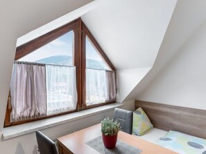 1 Schlafzimmer, Schreibtisch, Internetzugang