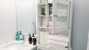 Combined shower/tub